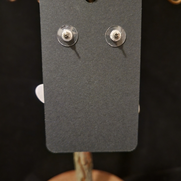 2/$20 Resin Bunny Earrings - Picture 2 of 4